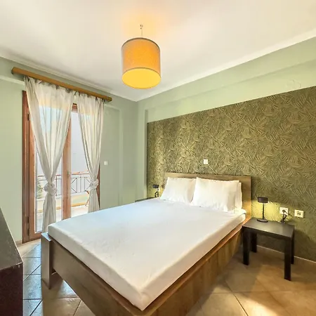 Town Cozy House Apartment Aegina